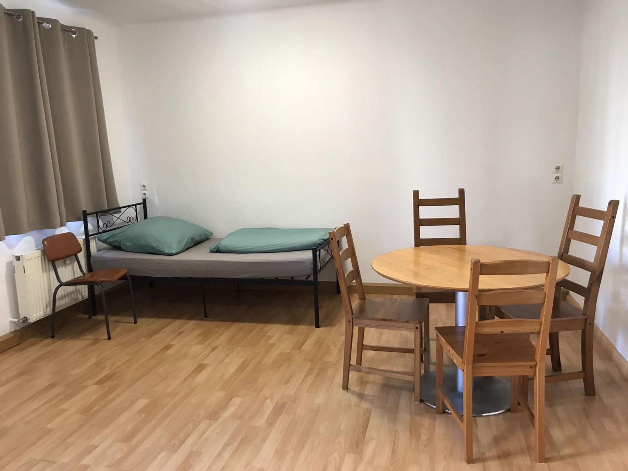 Ferienwohnung Monteurzimmer Haus Άρνσταντ Εξωτερικό φωτογραφία